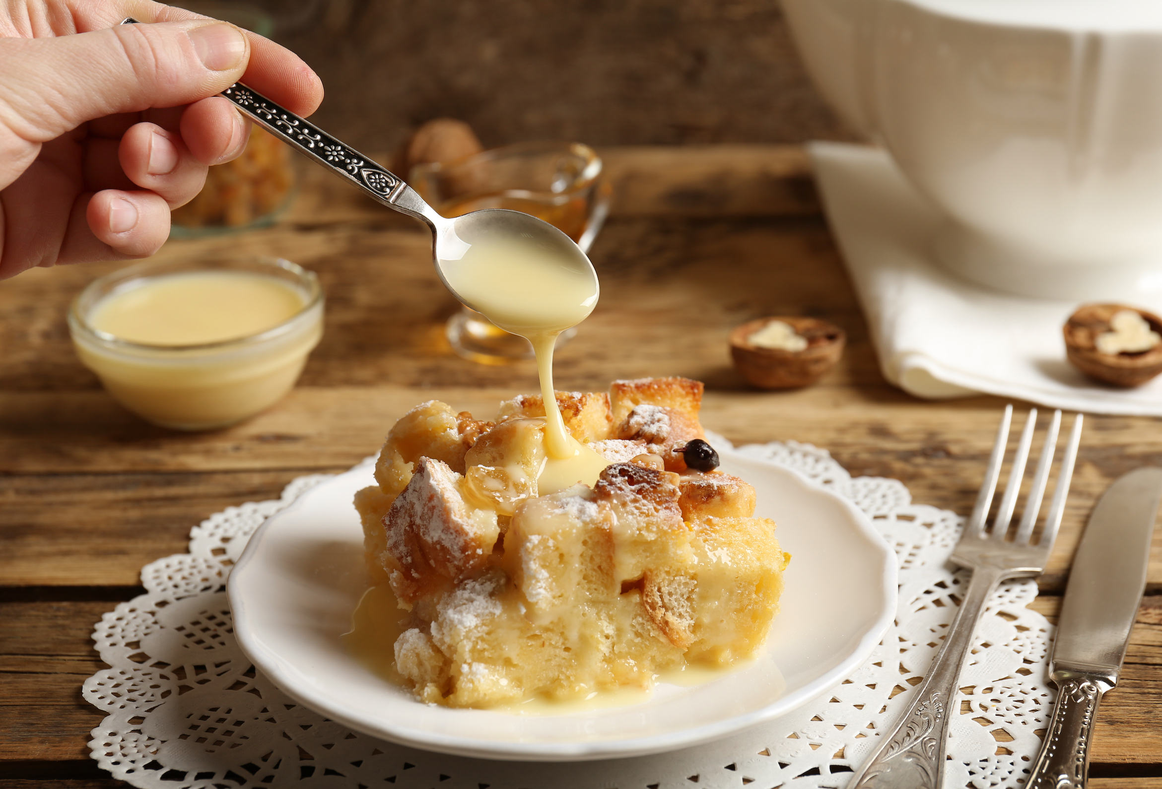 Old Fashioned Bread Pudding With Vanilla Sauce Recipe Old Farmer S Almanac