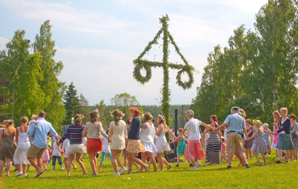 Midsummer Day 2019 Why (and How) is Midsummer Celebrated? The Old