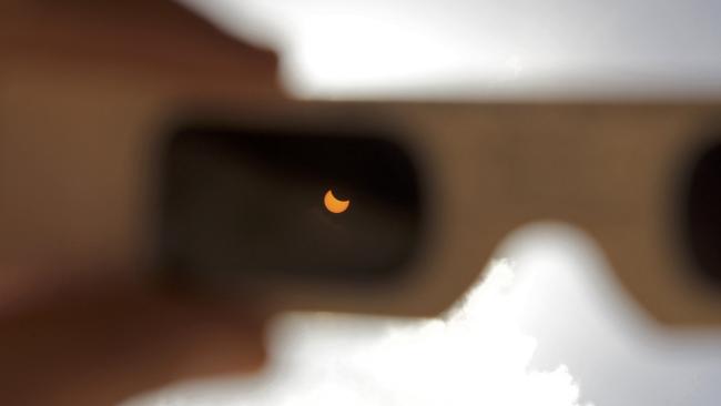 shade 14 solar eclipse glasses
