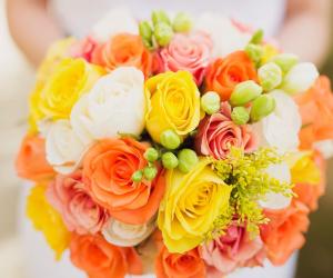 wedding bouquet of roses